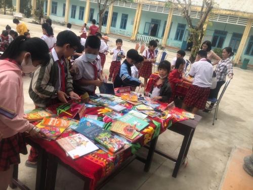 Hưởng ứng ngày hội sách và văn hóa đọc Việt Nam