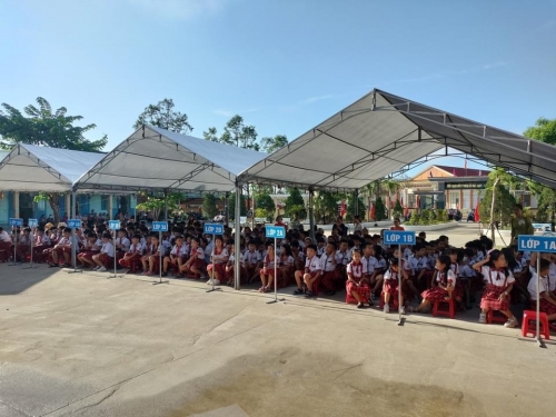 Ngày đầu năm học